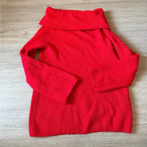 H&M Rib-Knit Off The Shoulder Sweater Red - Picture 2 of 3